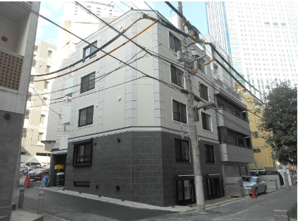 建物外観　建物敷地内LUUP設置あり