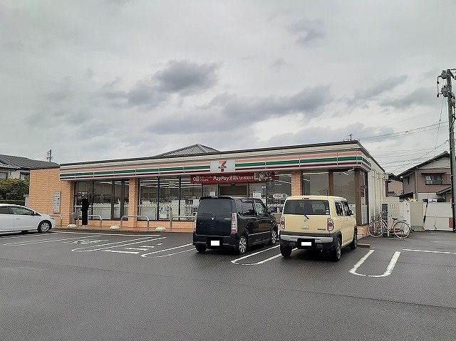 コンビニ　セブンイレブン長太旭町店（コンビニ）まで500m
