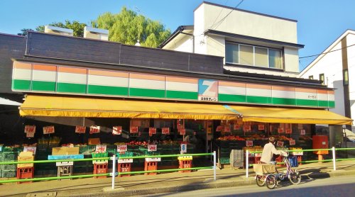 コンビニ　バーモス（コンビニ）まで210m