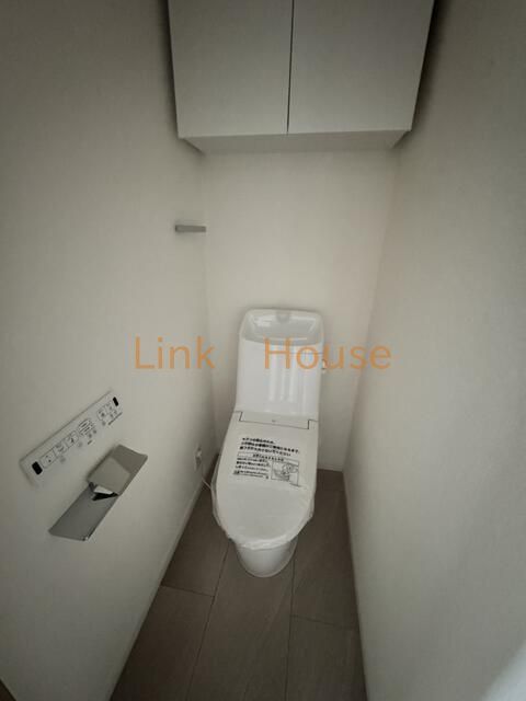 ＪＲ京葉線 潮見駅 徒歩16分 10階建 築26年のトイレ写真