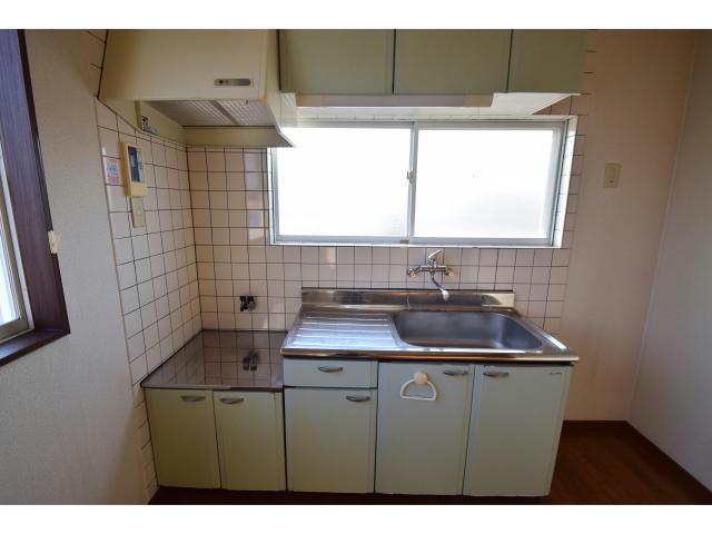 キッチン　他号室の写真になります。