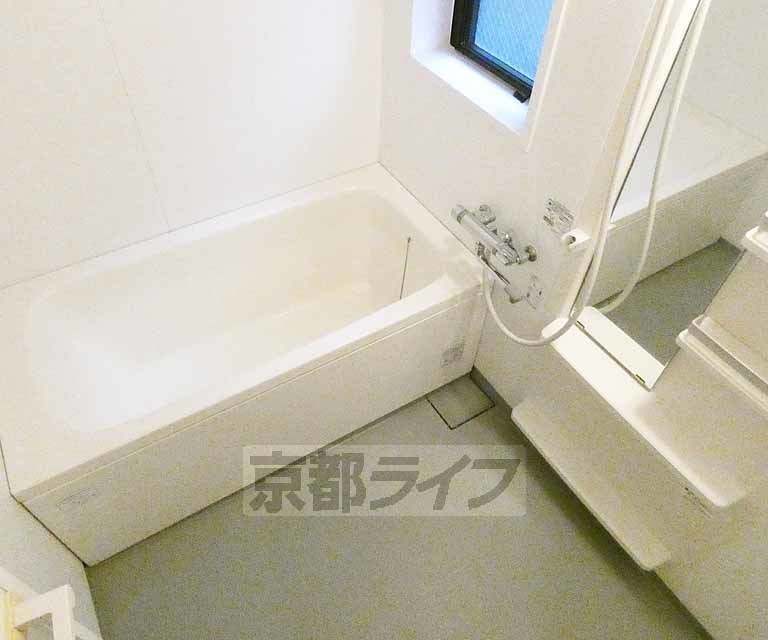 ＪＲ東海道本線 京都駅 徒歩7分 5階建 築22年の風呂写真