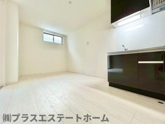 MAXIV CITY神戸鷹取TREの居間写真