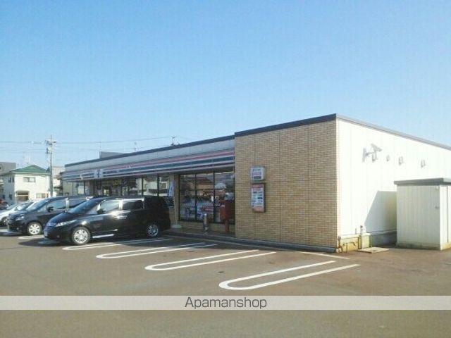 コンビニ　セブンイレブン（コンビニ）まで850m