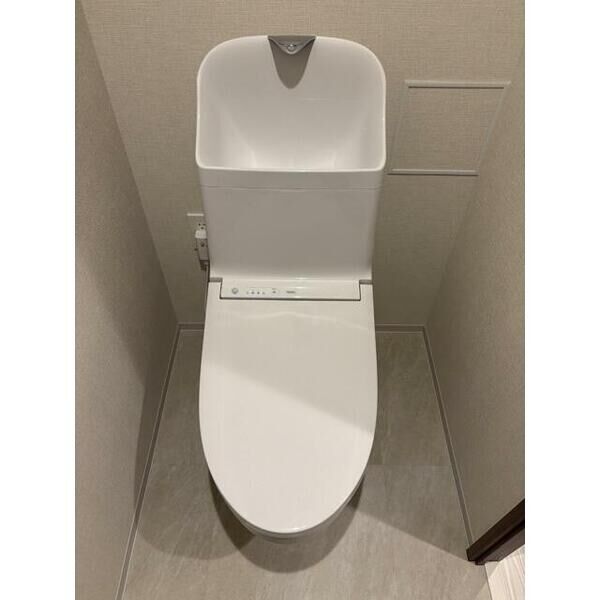オープンレジデンシア大須FRONTのトイレ写真