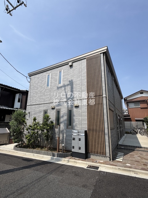 建物外観　インターネット使用料無料です。