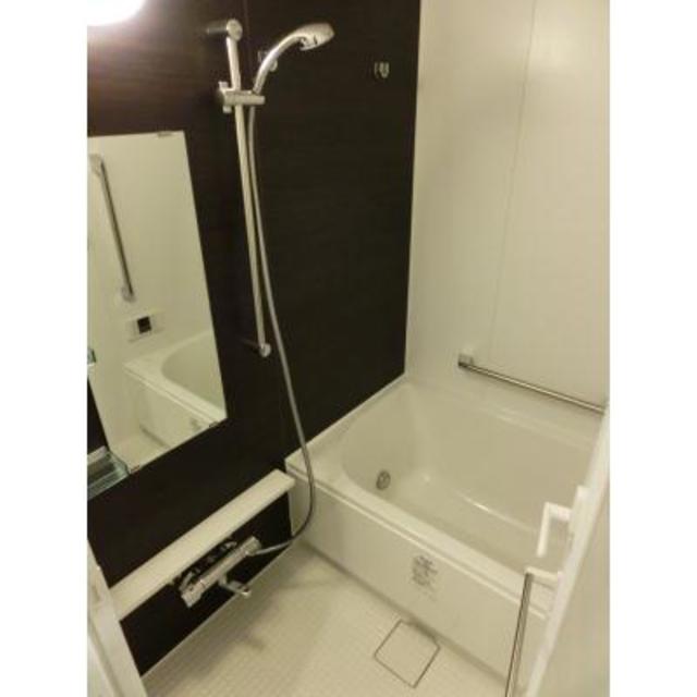 バス・シャワールーム　※写真は同タイプ住戸です。