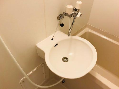 洗面設備　ユニット式