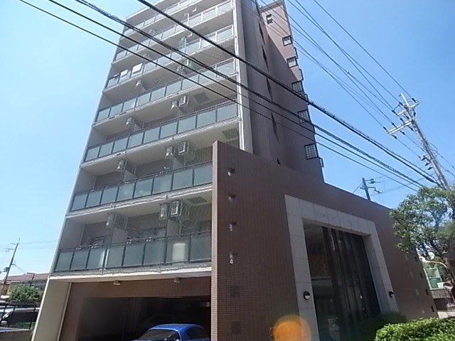 尼崎市南清水のマンションの建物外観