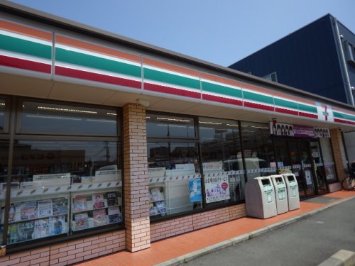 コンビニ　セブンイレブン 静岡中田2丁目店（コンビニ）まで587m
