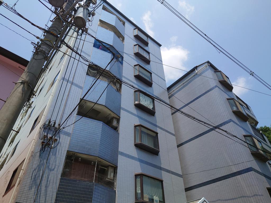 大阪市生野区生野東のマンションの建物外観