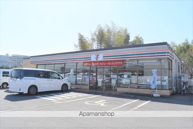 コンビニ　セブンイレブン（コンビニ）まで1682m