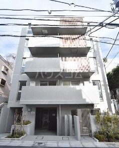 【エクセルシオール目黒三田の建物外観】