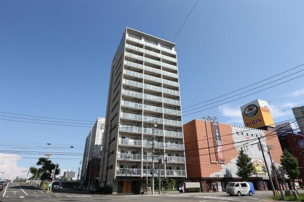 【レオーネ中島公園の建物外観】