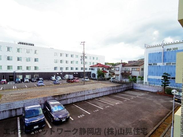 【静岡市葵区辰起町のマンションの眺望】