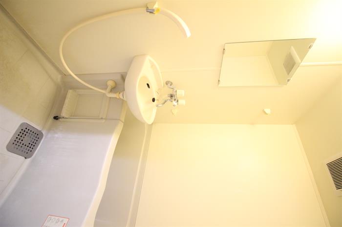 バス・シャワールーム　バストイレ別です。