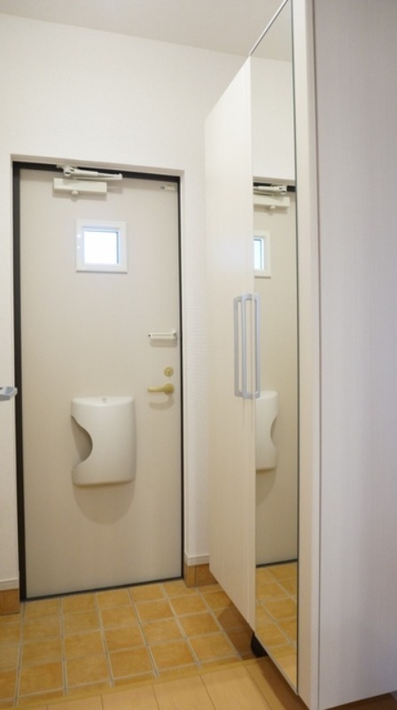 玄関　図面と現状に相違がある場合には現状を優先