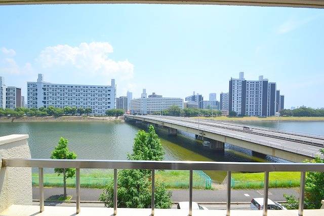 【広島市西区楠木町のマンションの眺望】