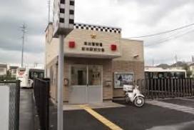 【草加市八幡町のマンションの警察署・交番】