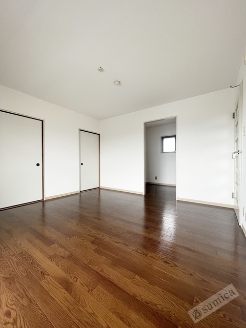 居室・リビング　広々１２帖のリビング・レイアウトは自由自在です♪♪