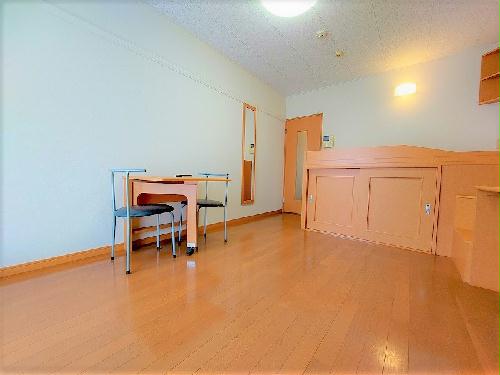 居室・リビング　1Fのお部屋はフローリングです。