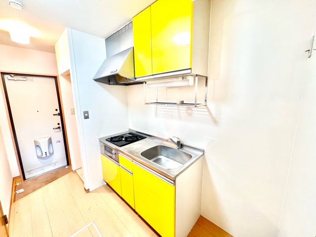 キッチン　※別部屋参考写真