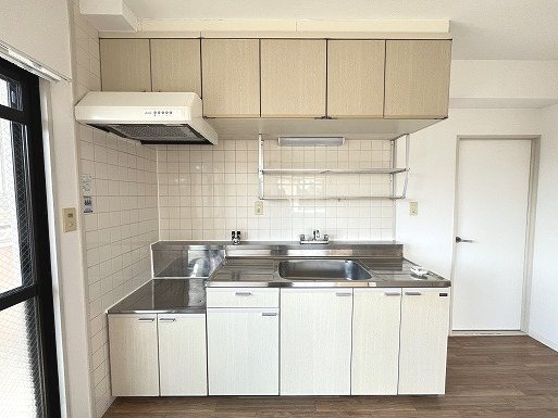 キッチン　2口ガスコンロ設置可能です。