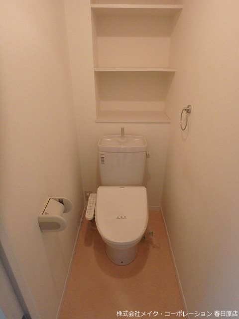 トイレ　写真は同型タイプ