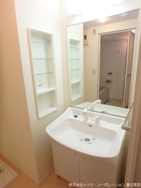 洗面設備　写真は同型タイプ