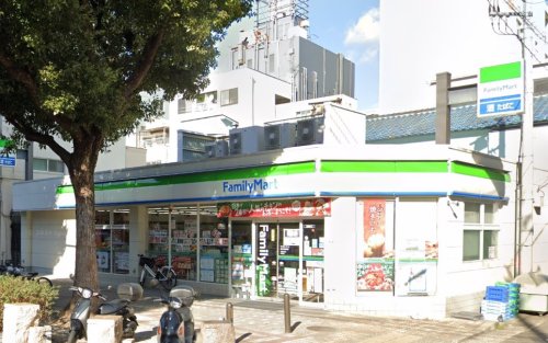コンビニ　ファミリーマート 湊川公園南店（コンビニ）まで28m