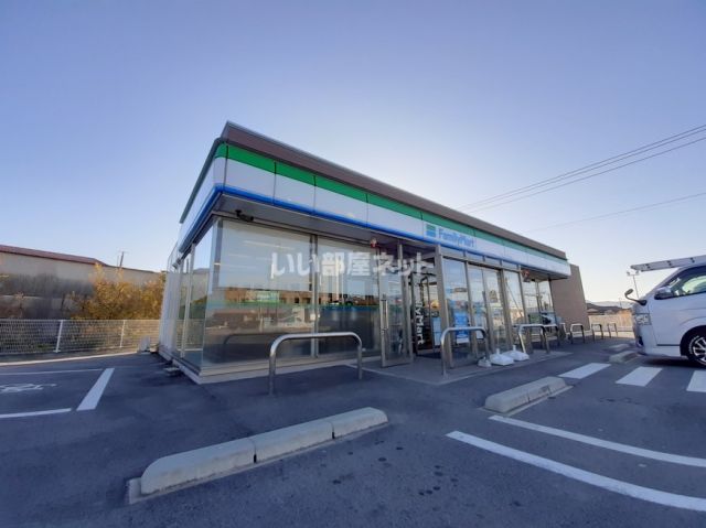 コンビニ　ファミリーマート 熊本宇土松原店（コンビニ）まで700m