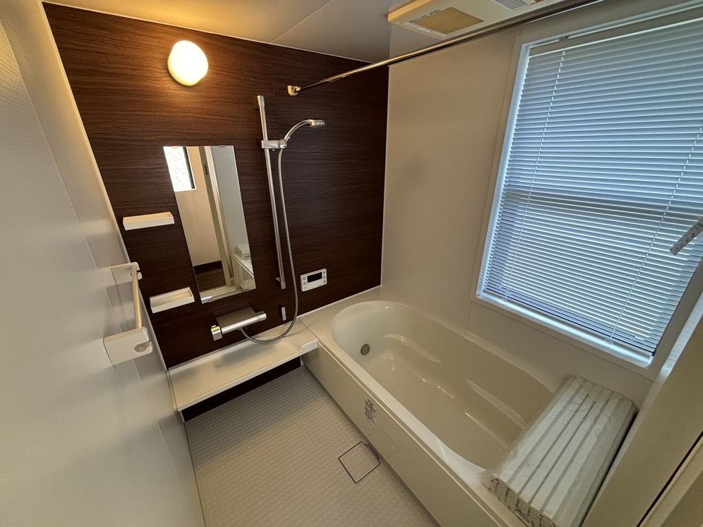 バス・シャワールーム　洗面