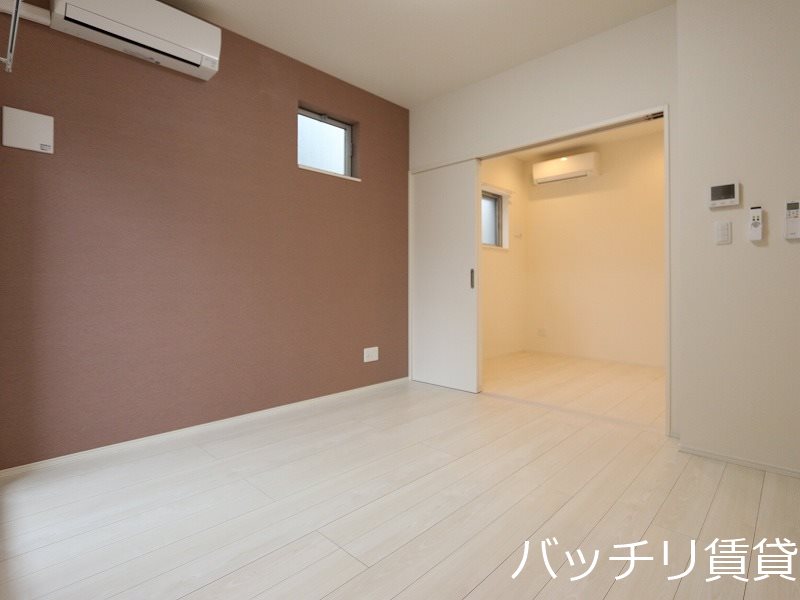 居室・リビング　同型タイプの為、現状を優先いたします。