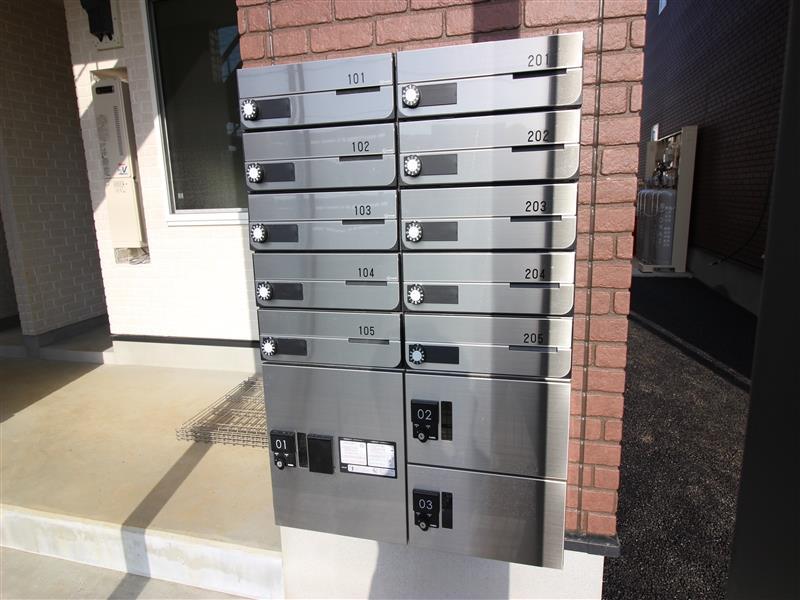 その他設備　宅配ボックス付き