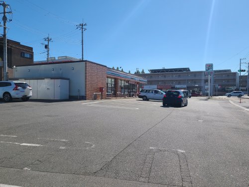 コンビニ　セブンイレブン つくば学園南店（コンビニ）まで260m