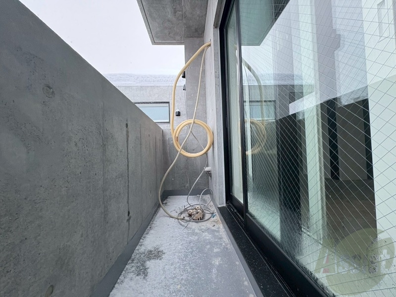 バルコニー　バルコニーです。洗濯物を干したり一息ついたりできますね！