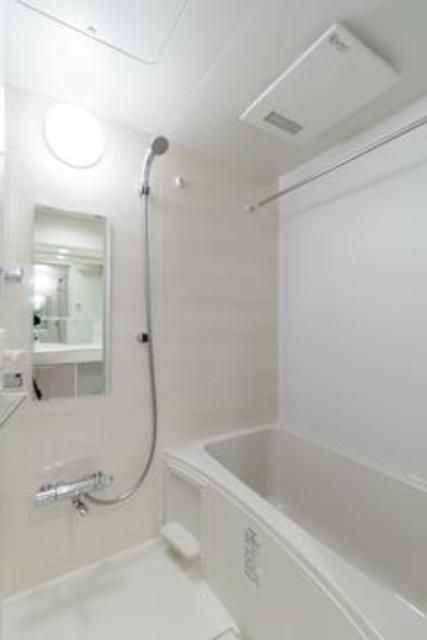 バス・シャワールーム　■追焚機能■浴室暖房乾燥機能