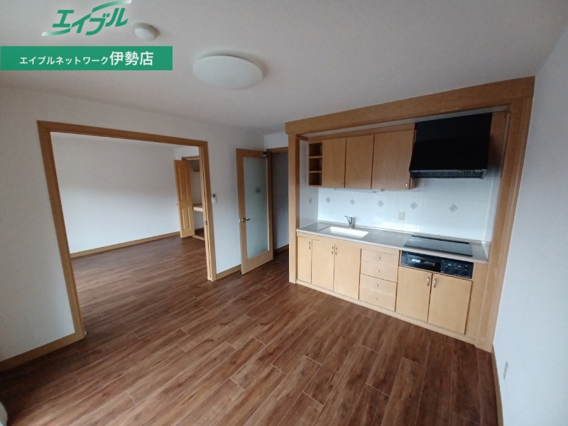 居室・リビング　別部屋参考写真です