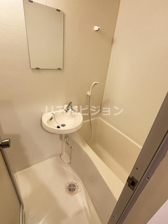 バス・シャワールーム　他部屋参考写真