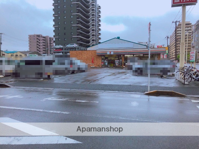 コンビニ　セブンイレブン（コンビニ）まで505m