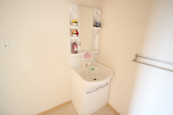 洗面設備　※別部屋の写真です