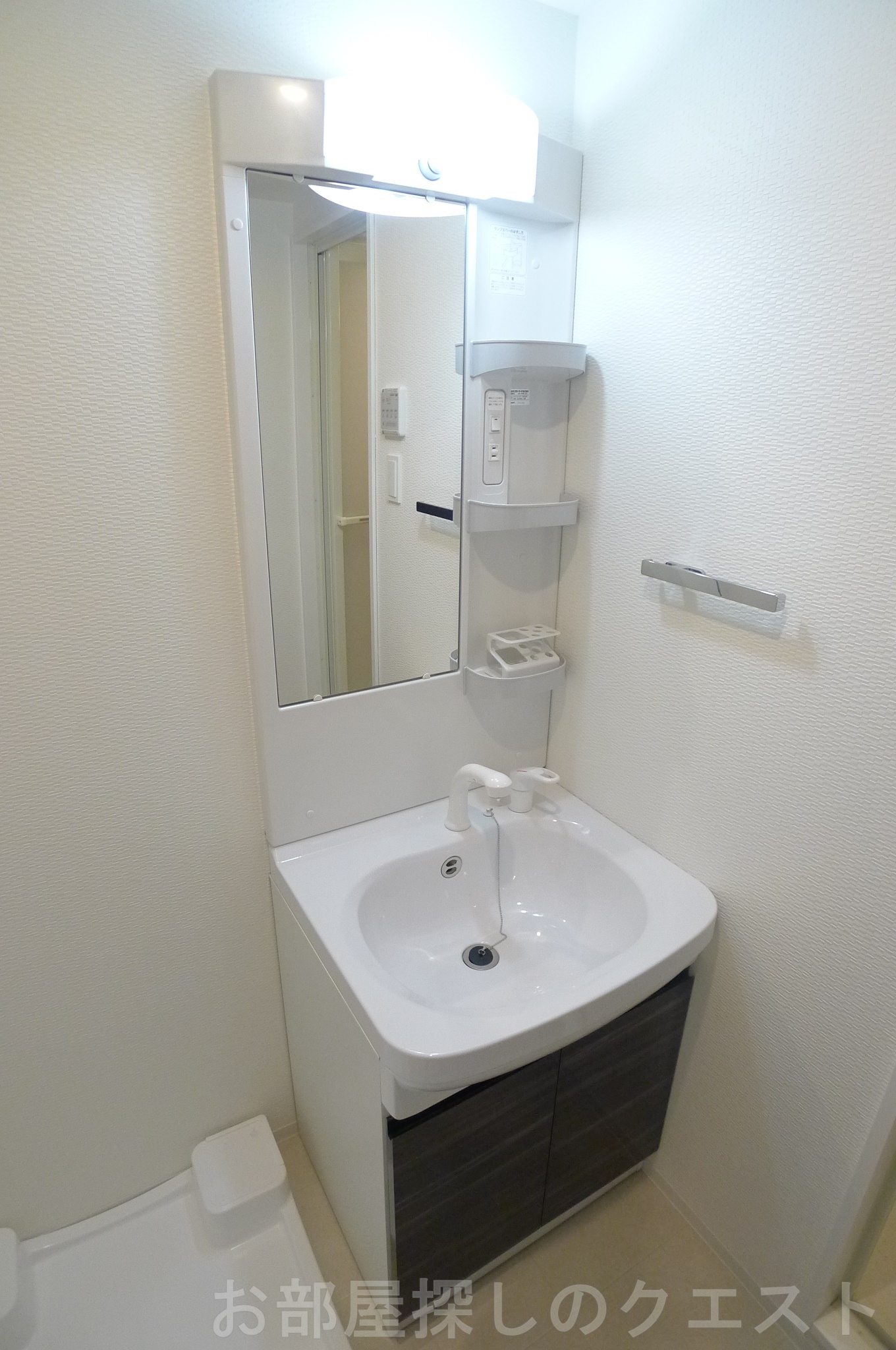 洗面設備　（写真は同タイプ）