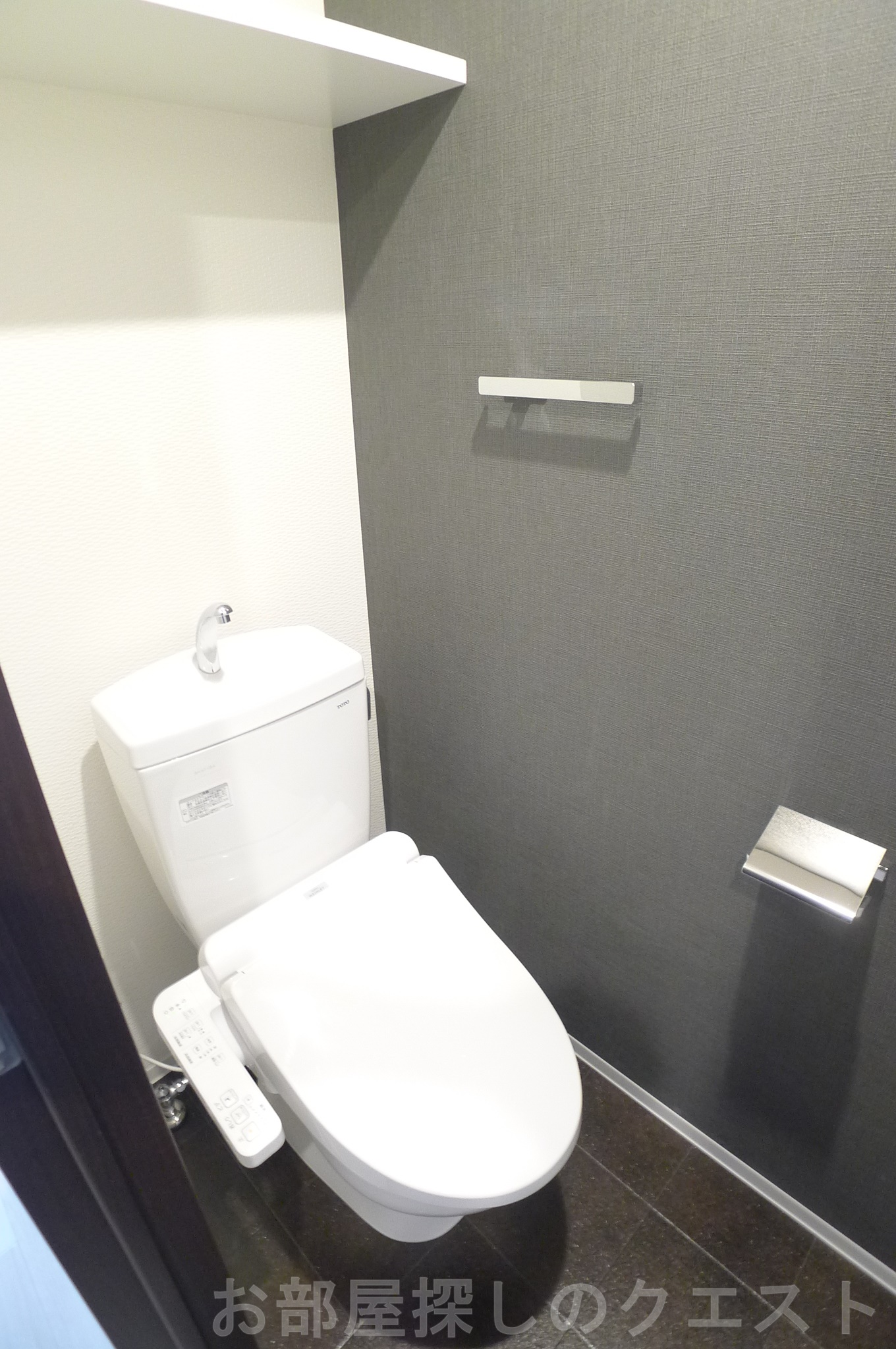 トイレ　（写真は同タイプ）