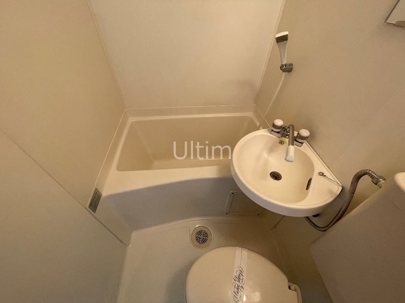 洗面設備　※同タイプの他のお部屋です