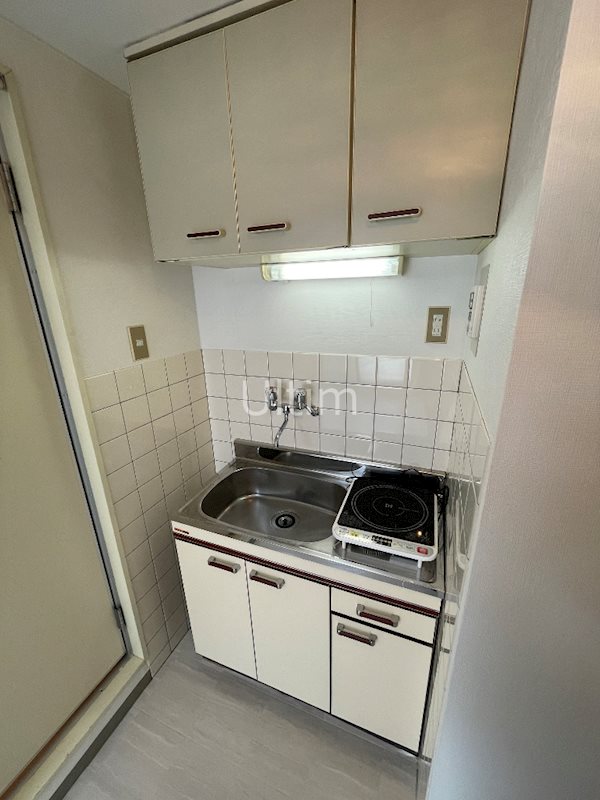 キッチン　※同タイプの他のお部屋です