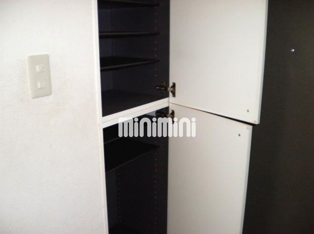 玄関　高さの調節できるシューズＢｏｘ