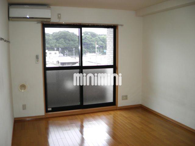 居室・リビング　広めの明るい洋室♪