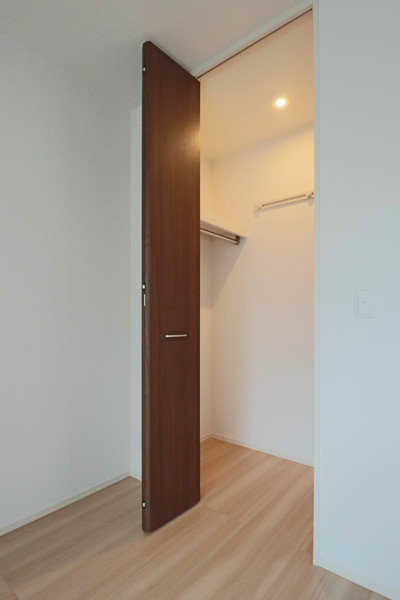 収納　同じ建物の別なお部屋