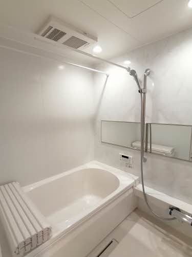 バス・シャワールーム　浴室