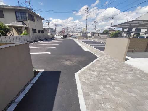 駐車場　駐車場